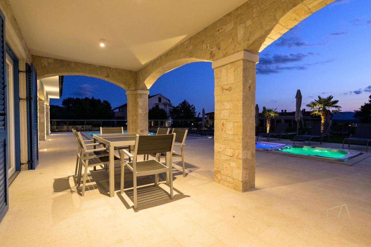 Luxury Apartments Loma Sveti Vid-Miholjice Dış mekan fotoğraf